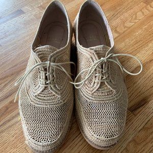 STUART WEITZMAN Woven Oxford Shoe